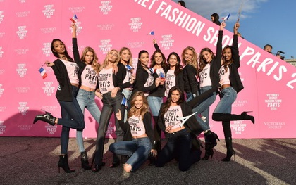 Những điều cực hay ho mà bạn chẳng bao giờ biết trên chuyến bay dự Victoria’s Secret Fashion Show của dàn thiên thần