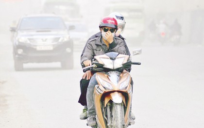 Hà Nội: Một nhà 5 người, 4 người viêm xoang vì bụi