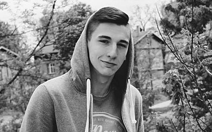 Thủ thành tuổi teen bị hooligan đâm chết dã man