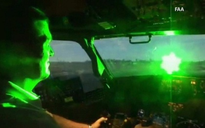 Phi công bất an vì tiếp tục bị chiếu tia laser vào buồng lái