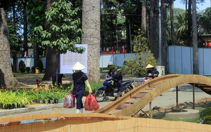 Hội hoa xuân Tao Đàn 2016 chính thức đóng cửa, người dân đến gom hoa về trồng