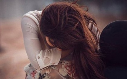 Cuộc sống tủi hổ của cô giáo bị đánh đập trên bục giảng