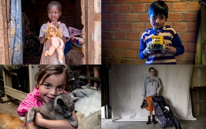 Chùm ảnh: Trẻ em trên khắp thế giới và những món đồ chơi yêu thích