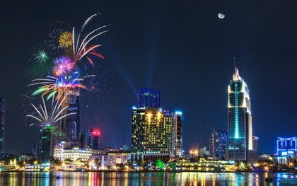 Lần đầu tiên bắn pháo hoa ở đảo Lý Sơn