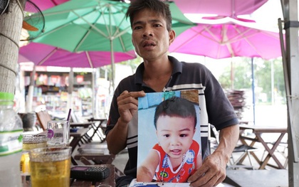 Vụ cha quỳ lạy ngoài đường tìm con trai mất tích: Cháu bé đang sống cùng mẹ ruột ở Đồng Nai