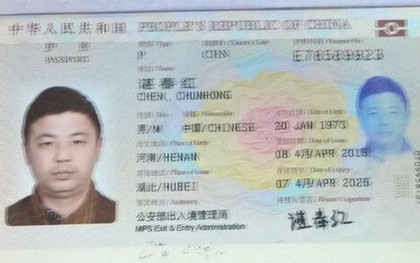 Khách Trung Quốc lại ăn cắp tiền trên máy bay