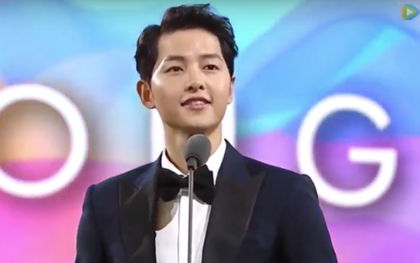 Mê mệt với clip Song Joong Ki quá đẹp trai khi nhận giải tại SIA 2016