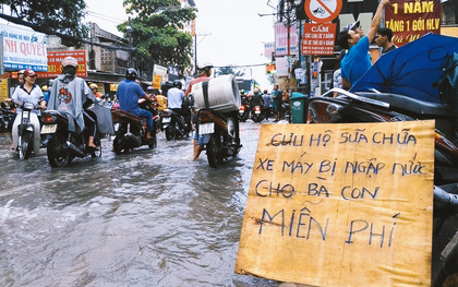 Câu chuyện đẹp về 3 anh em sửa xe miễn phí cho bà con mùa nước ngập Sài Gòn vào đề thi