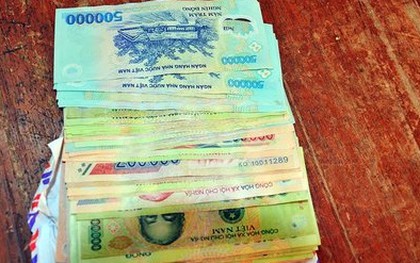Trung tá công an TP Bến Tre trả lại quà tặng 10 triệu đồng