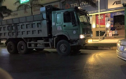 Hà Nội: Nữ sinh bị xe tải cán chết thảm trong đêm