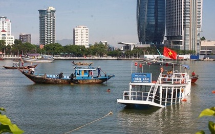 Chìm tàu trên sông Hàn: “Trung ương không thể với đến từng con tàu”