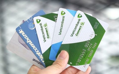 Vietcombank "xuống thang" trong vụ nửa tỷ đồng bay khỏi thẻ ATM của khách hàng