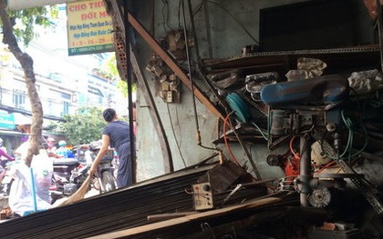 Ôtô mất thắng lao vào tiệm cán chết nạn nhân đang ngồi sửa xe