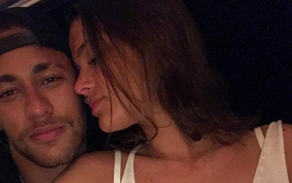Neymar hôn say đắm Marquezine, lần thứ hai tái hợp bạn gái cũ
