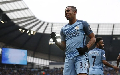 "Đấng cứu thế" Jesus giúp Man City giành chiến thắng nghẹt thở