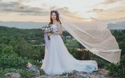 Mãn nhãn với chiếc váy cưới tinh tế tại đám cưới mỏm đá Mặt Trời