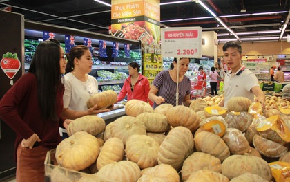 Bí đỏ 2.200đ/kg đắt hàng tại LOTTE Mart