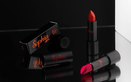 Sự trở lại của một "huyền thoại" Sophia Ampoule Matte Lipstick - Limited