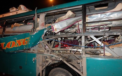 Chủ tịch tỉnh Bắc Ninh chỉ đạo làm rõ nguyên nhân nổ xe khách khiến 14 người thương vong