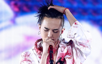YG thông báo về tình hình sức khỏe G-Dragon sau cú ngã lọt hố trong concert Thái Lan