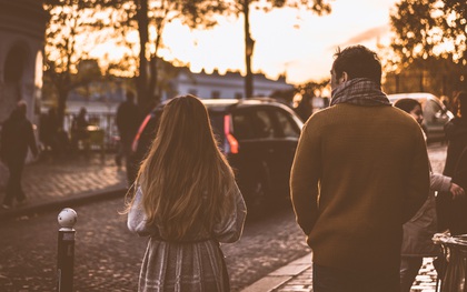 Nhiều người yêu lâu quên cả cưới, nhiều người mới cưới quên cả yêu