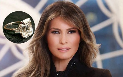 Bà Melania Trump khoe nhẫn kim cương 25 cara trong bức ảnh chính thức mới nhất tại Nhà Trắng