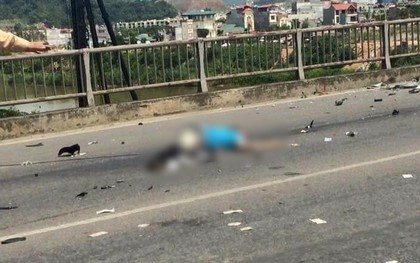 Đôi nam nữ chạy xe máy tông trực diện ô tô khách, 1 người tử vong tại chỗ