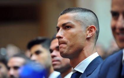 NÓNG: Ronaldo bị kiện ra tòa tội trốn thuế 13 triệu bảng