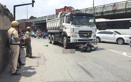 TP HCM: Nam thanh niên bị xe ben kéo lê nhiều mét dẫn tới nguy kịch