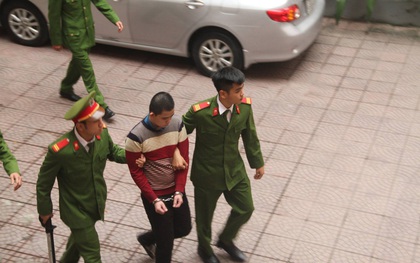 Dùng gạch đập đầu bạn thân tử vong rồi phi tang xác xuống sông vì bạn không chịu bán xe máy lấy tiền tiêu xài