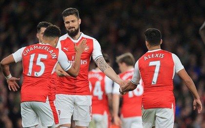 Arsenal vượt mặt Man Utd sau chiến thắng "3 sao"