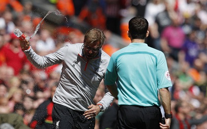 Hỏng ăn penalty, Liverpool đối diện nguy cơ bật bãi tốp 4