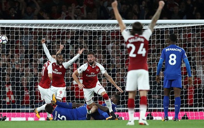 Arsenal thắng nghẹt thở trước Leicester ngày mở màn Premier League