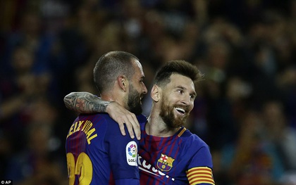 Messi ghi 4 bàn, Barca độc chiếm ngôi đầu La Liga