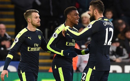 Sanchez và Giroud lập công, Arsenal thắng trận tưng bừng