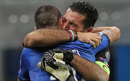 Đội tuyển Italia: Thôi thà gục hẳn còn hơn sống lay lắt