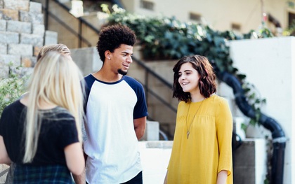 Điểm mặt 6 kiểu nói chuyện khiến đối phương chỉ muốn xách dép bỏ chạy ngay lần đầu hẹn hò