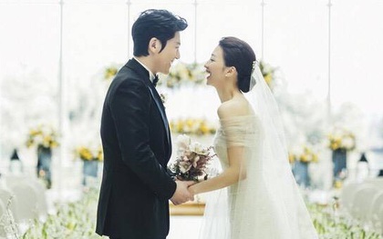 Rò rỉ hình ảnh bên trong đám cưới bí mật của kiều nữ "Gia đình là số một" Park Ha Sun
