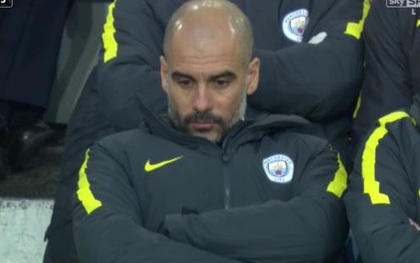 Pep Guardiola bị cười nhạo vì đơ mặt trong trận thua thảm Everton