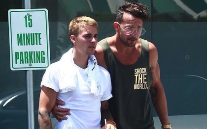 "Người cha thứ 2" giúp Justin Bieber hướng thiện bỗng gây chú ý vì quá đẹp trai