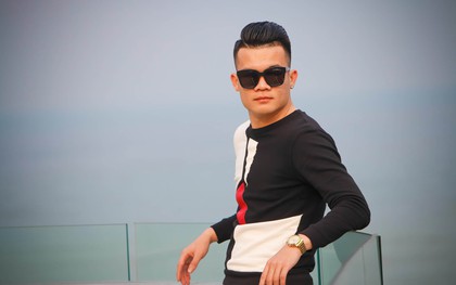 Tiền vệ phòng ngự hay nhất Việt Nam "thả thính" ngày Valentine