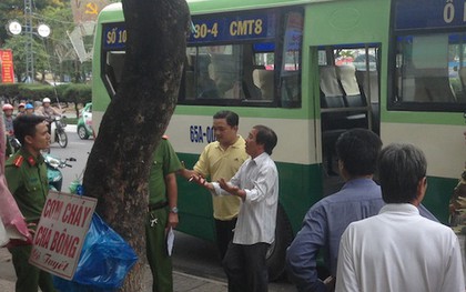 Vừa xuống xe buýt, nam thanh niên ngã quỵ rồi tử vong