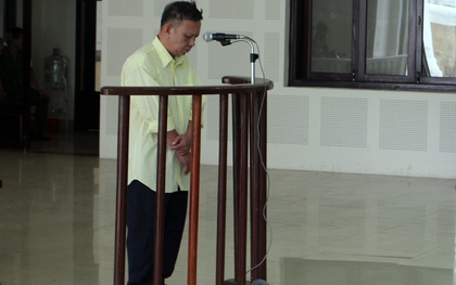Bị nghịch tử dùng búa đánh lún sọ, cha vẫn tha thiết xin tòa giảm án cho con