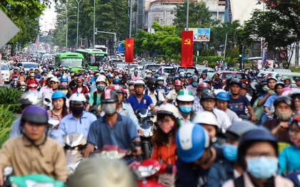 Giao thông ở Sài Gòn rối như "canh hẹ" sau khi phân luồng thi công nhà ga trung tâm Bến Thành