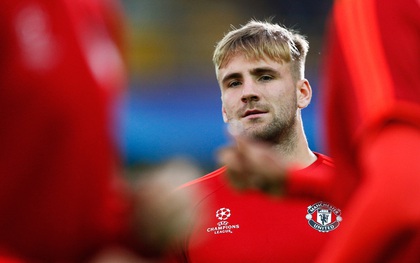 Số phận long đong của trai đẹp Luke Shaw