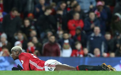 Đen đủ đường, Man Utd lỡ cơ hội áp sát tốp đầu