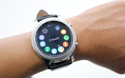 Cận cảnh smartwatch Gear S3 Classic: ngoại hình lịch lãm, pin trâu hơn và nhiều tính năng hữu ích