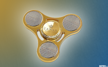 Nhiều tiền quá chẳng biết làm gì thì mua con quay fidget spinner bằng vàng để chơi