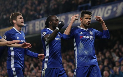 Costa ăn mừng bàn thắng bằng động tác "Câm mồm lại"