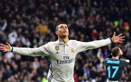 Ronaldo giúp Nike kiếm được 422 triệu bảng chỉ nhờ... post Facebook